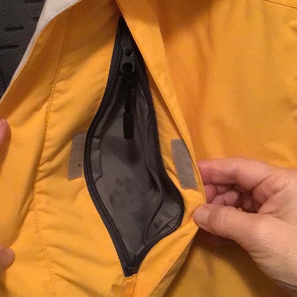 Men’s Columbia snowboarding jacket - Picture 2 of 11